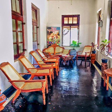 Fig And Gecko Hostel Anuradhapura Exterior photo