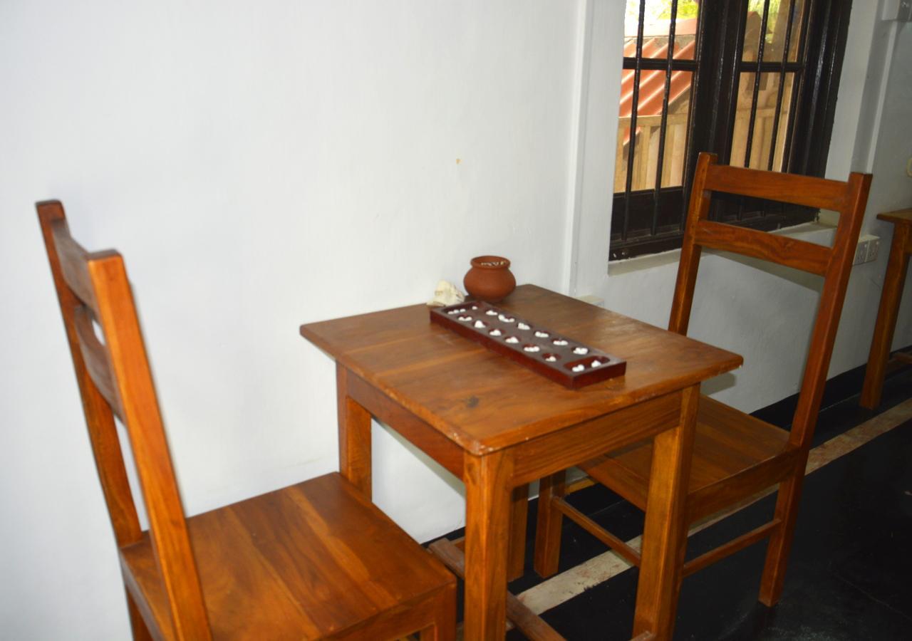Fig And Gecko Hostel Anuradhapura Exterior photo
