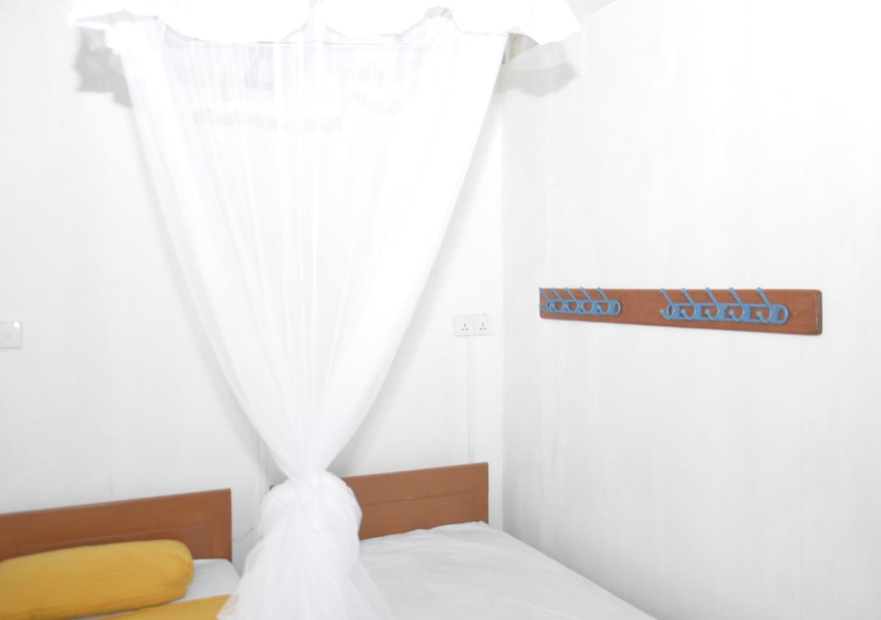 Fig And Gecko Hostel Anuradhapura Exterior photo